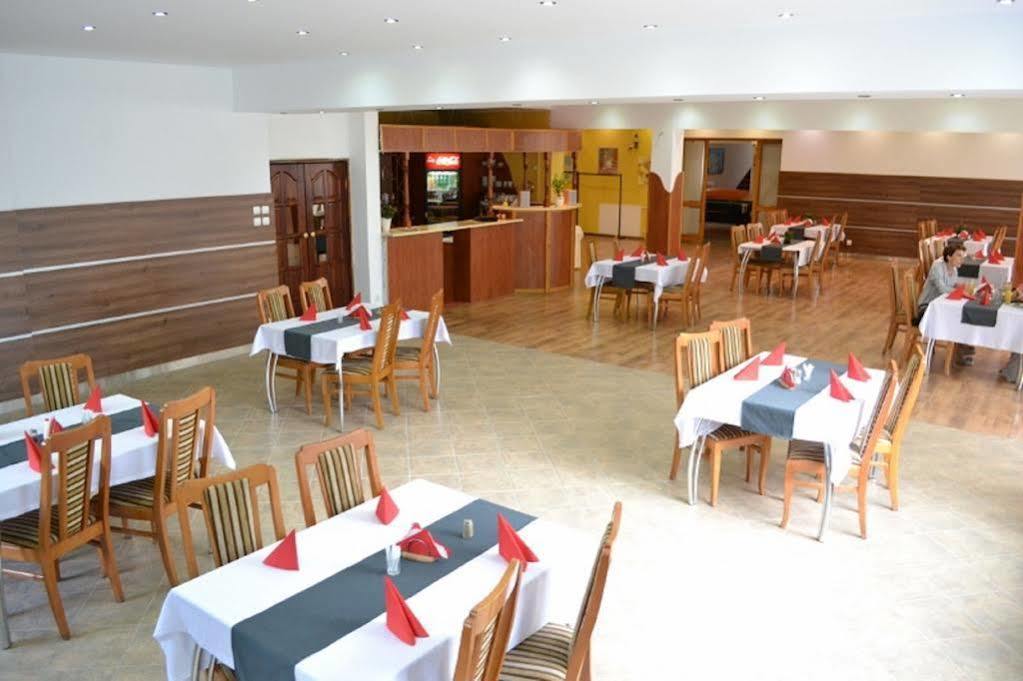 Hotel Milosz Restauracja, Basen Dla Dzieci, Sala Zabaw, Silownia Kartuzy Exterior photo