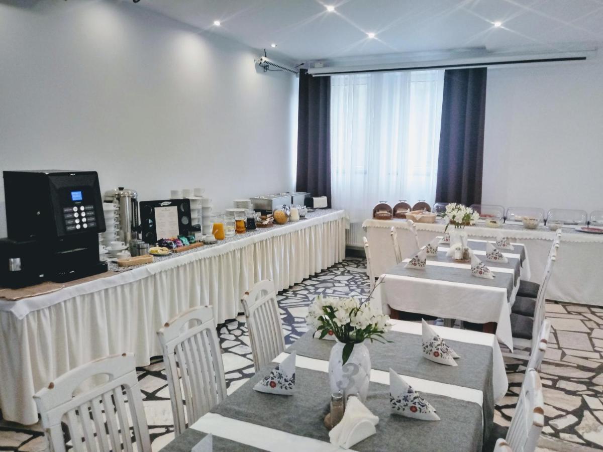 Hotel Milosz Restauracja, Basen Dla Dzieci, Sala Zabaw, Silownia Kartuzy Exterior photo
